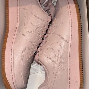 Nike Women's Soft Pink Sneakers